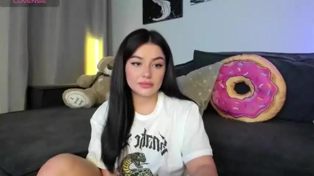 Image 3 of vaiee Stream on Chaturbate on 15 months ago