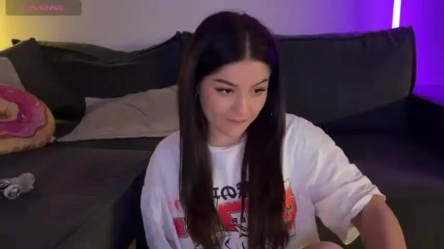 Image 4 of vaiee Stream on Chaturbate on 14 months ago
