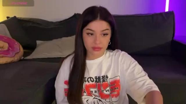 Image 6 of vaiee Stream on Chaturbate on 14 months ago