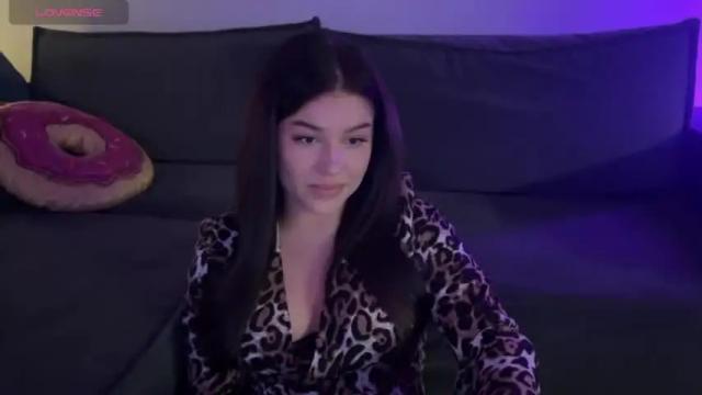 Image 10 of vaiee Stream on Chaturbate on 14 months ago