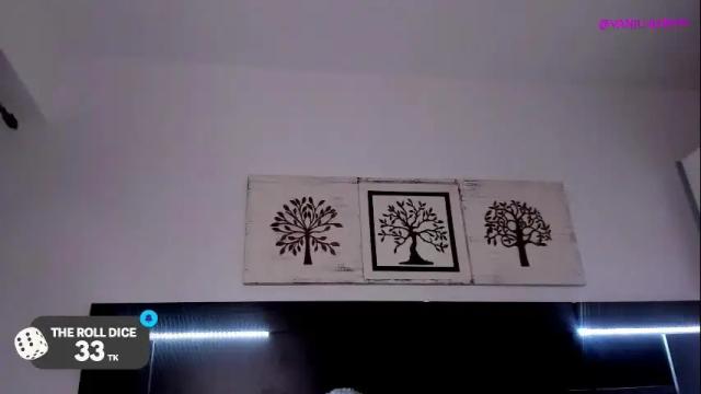 Image 12 of vainillacrepe Stream on Chaturbate on 1 month ago