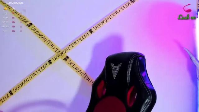 Image 2 of vaiolet06 Stream on Chaturbate on 19 months ago