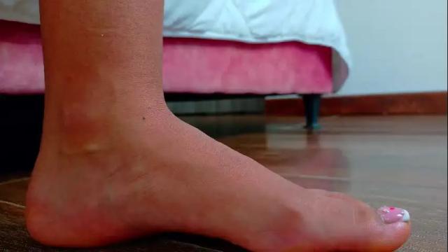 Image 6 of vaiolet_rb Stream on Chaturbate on 1 month ago