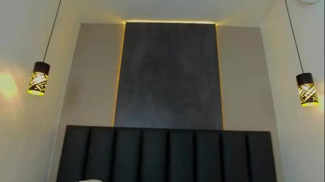 Image 6 of vaiolet_rb Stream on Chaturbate on 27 days ago