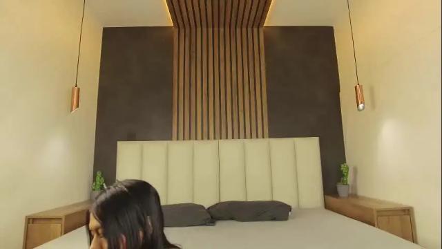 Image 11 of vaiolet_rb Stream on Chaturbate on 8 days ago