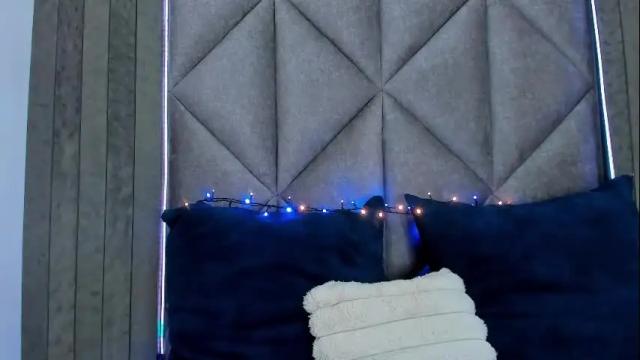 Image 11 of vaiolet_rb Stream on Chaturbate on 9 days ago