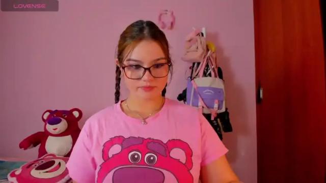 Image 2 of vaiolet_sanrio Stream on Chaturbate on 17 months ago