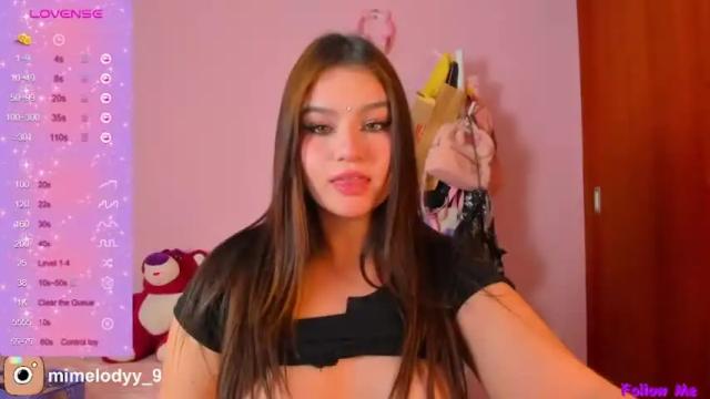 Image 12 of vaiolet_sanrio Stream on Chaturbate on 15 months ago