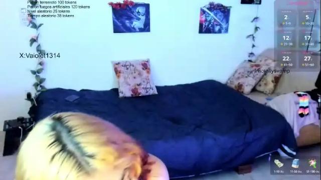 Image 2 of vaioletuwu Stream on Chaturbate on 14 days ago