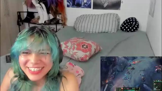 Image 3 of vaioletuwu Stream on Chaturbate on 20 days ago