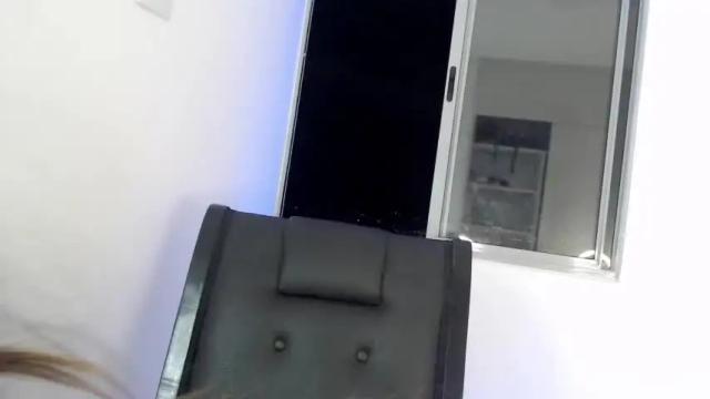 Image 6 of val05x Stream on Chaturbate on 16 months ago