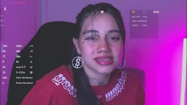 Image 3 of val_bardot1 Stream on Chaturbate on 25 days ago