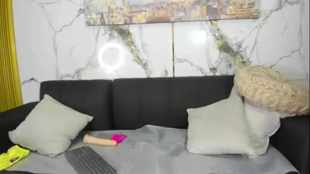 Thumbnail 1, val_redfire23_aws's Stream at Chaturbate, 3 days ago