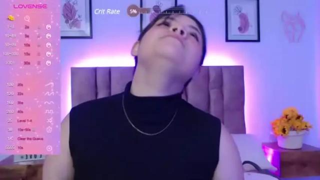 Image 4 of valadium_rosse_ Stream on Chaturbate on 14 months ago