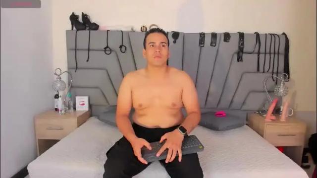 Thumbnail 1, vale_n_matt's Stream at Chaturbate, 23 days ago