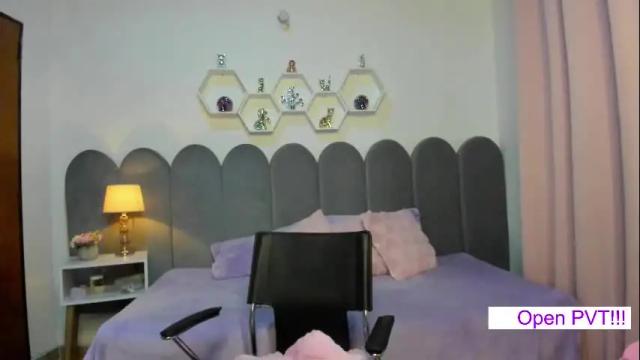Image 7 of valemontoya Stream on Chaturbate on 1 month ago