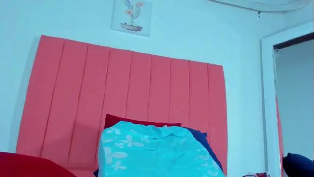 Image 11 of valen_rose0 Stream on Chaturbate on 1 month ago