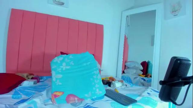 Image 6 of valen_rose0 Stream on Chaturbate on 1 month ago