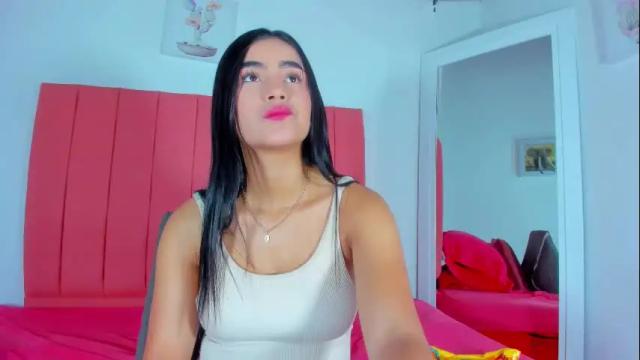 Image 3 of valen_rose0 Stream on Chaturbate on 1 month ago
