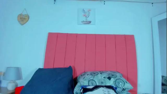 Image 3 of valen_rose0 Stream on Chaturbate on 1 month ago