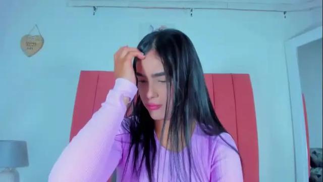 Image 3 of valen_rose0 Stream on Chaturbate on 9 days ago