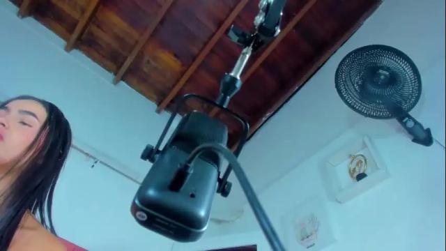 Image 10 of valen_rose0 Stream on Chaturbate on 8 days ago