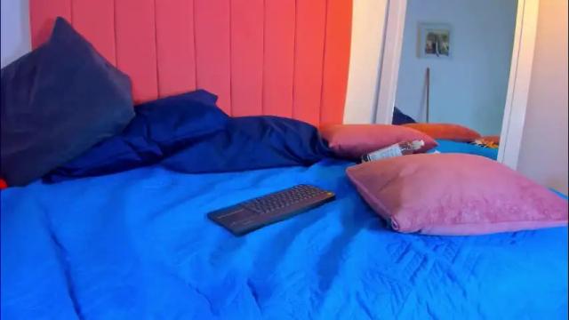 Image 6 of valen_rose0 Stream on Chaturbate on 1 month ago