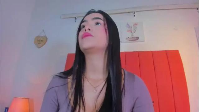 Image 3 of valen_rose0 Stream on Chaturbate on 1 month ago