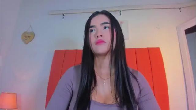 Image 6 of valen_rose0 Stream on Chaturbate on 1 month ago