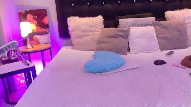 Image 10 of valen_scott_ Stream on Chaturbate on 1 month ago