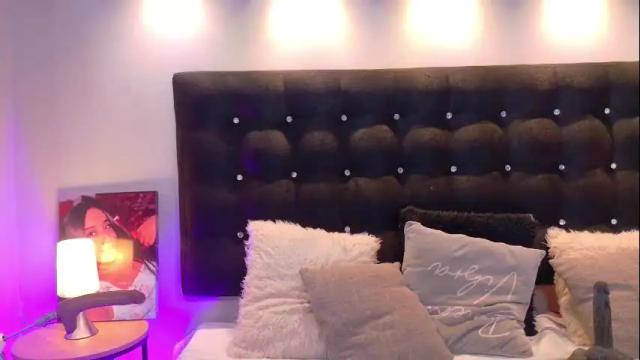 Image 8 of valen_scott_ Stream on Chaturbate on 1 month ago