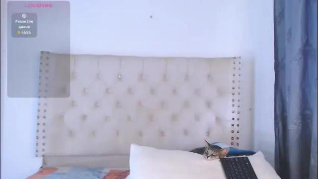 Image 11 of valen_thompson Stream on Chaturbate on 2 months ago