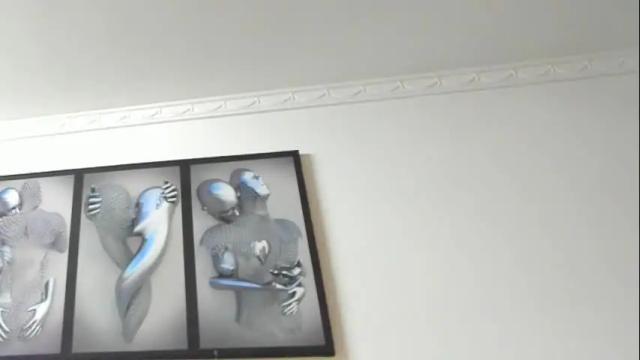 Image 11 of valen_white Stream on Chaturbate on 7 months ago