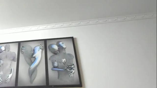 Image 3 of valen_white Stream on Chaturbate on 7 months ago