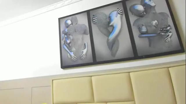 Image 3 of valen_white Stream on Chaturbate on 7 months ago