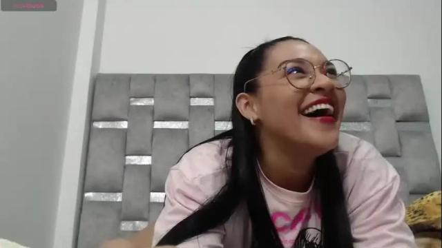 Image 8 of valenfiorinni Stream on Chaturbate on 29 days ago