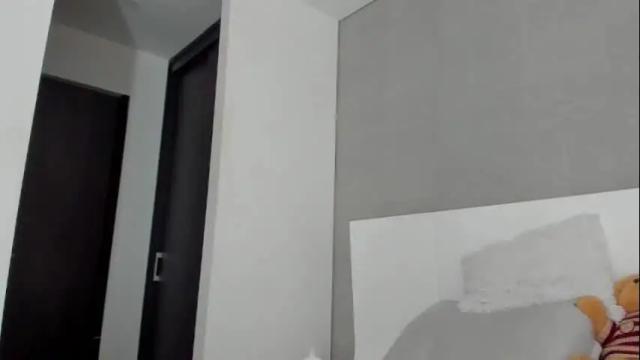 Image 12 of valenjonex Stream on Chaturbate on 1 month ago