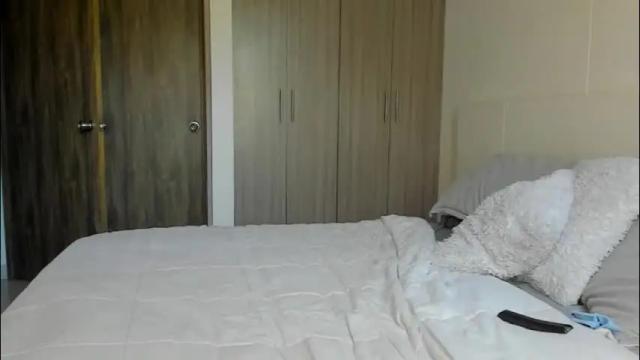 Image 10 of valenjonex Stream on Chaturbate on 2 months ago