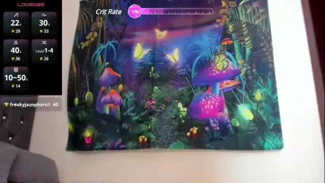 Image 3 of valenleone_gh Stream on Chaturbate on 2 months ago