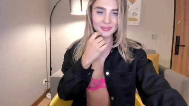Image 12 of valensweetlove Stream on Chaturbate on 5 months ago