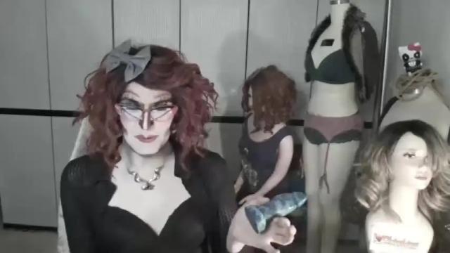 Image 3 of valentia_vickers Stream on Chaturbate on 12 months ago