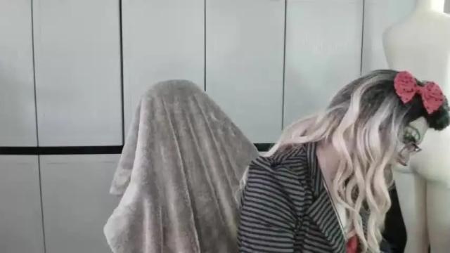Image 10 of valentia_vickers Stream on Chaturbate on 12 months ago