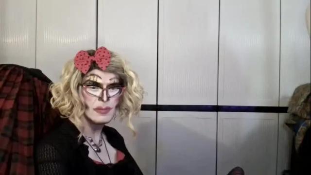 Image 10 of valentia_vickers Stream on Chaturbate on 12 months ago
