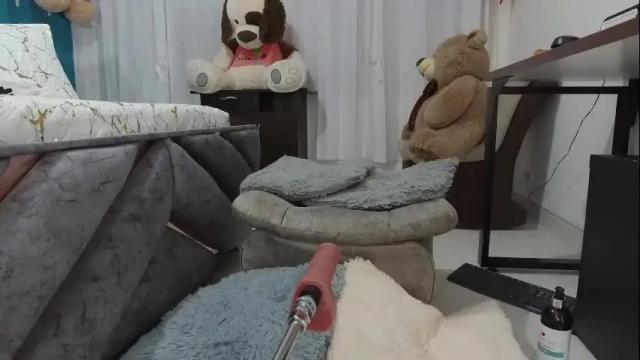 Image 11 of valentina0817 Stream on Chaturbate on 2 months ago