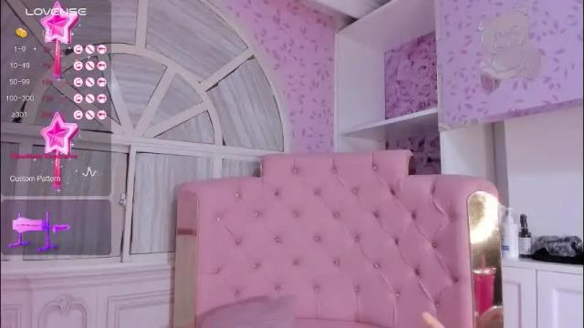 Image 11 of valentina_cortes72 Stream on Chaturbate on 1 month ago