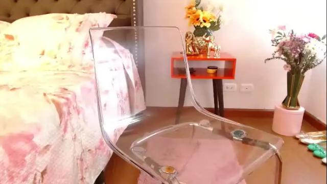 Image 12 of valentina_ferrer0 Stream on Chaturbate on 1 month ago