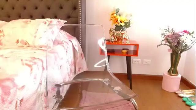Image 12 of valentina_ferrer0 Stream on Chaturbate on 1 month ago