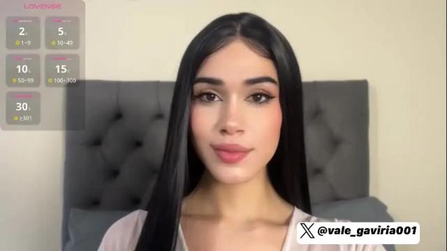 Image 2 of valentina_gaviria_ Stream on Chaturbate on 3 months ago