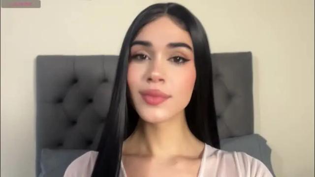 Image 3 of valentina_gaviria_ Stream on Chaturbate on 2 months ago