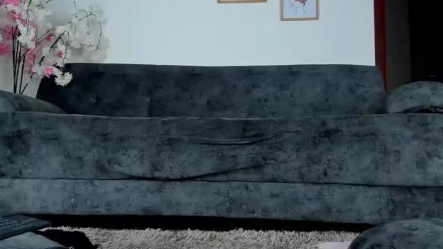 Image 8 of valentina_king18 Stream on Chaturbate on 13 months ago